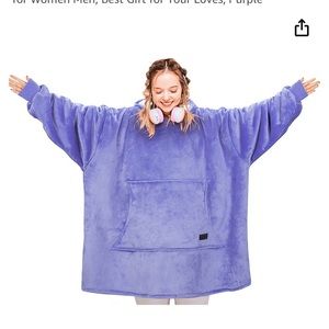 NWT Comfy Cozy Giant Sweatshirt